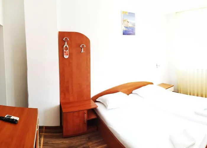 Konukevi Diana Self Check-in Naousa