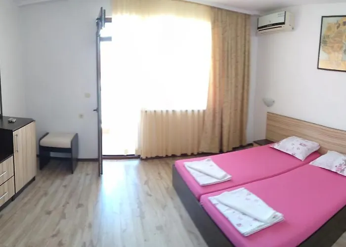 Diana Self Check-in Naousa