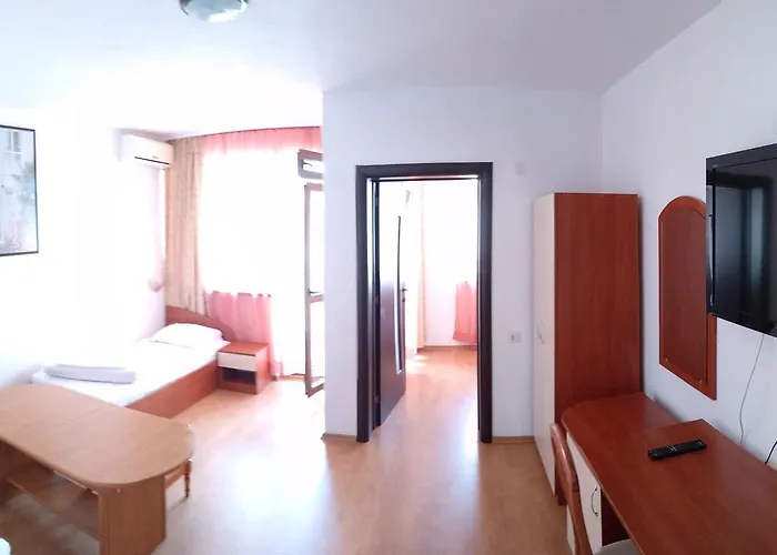 Diana Self Check-in Konukevi 3*